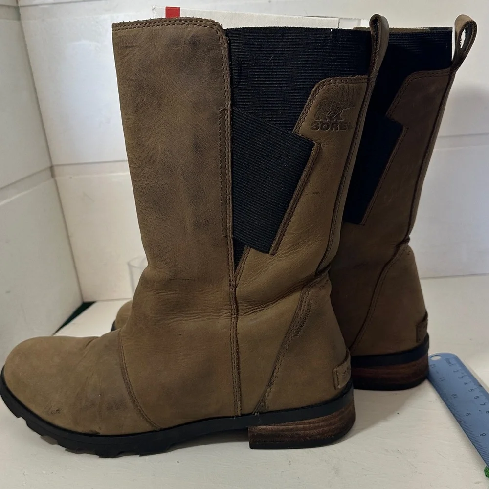 Sorel pull on suede boots chocolate brown
